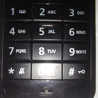 FRITZ!Fon X6 schwarz +Akkus DECT-Komforttelefon klares Farbdisplay HD-Telefonie