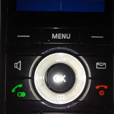 FRITZ!Fon X6 schwarz +Akkus DECT-Komforttelefon klares Farbdisplay HD-Telefonie