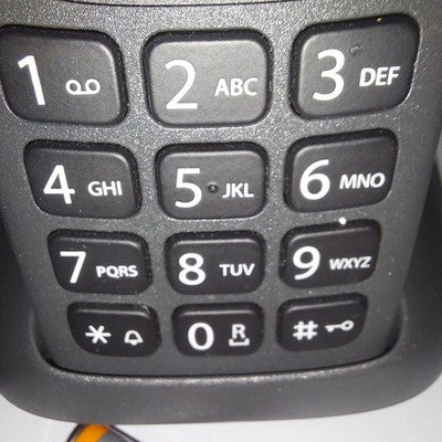 GIGASET AE690 wie NEU Schnurloses Telefon Basisstation Ladestation Akkus DECT